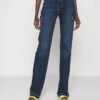 Jean Flare - Light Blue Denim -Even-Odd Boutique 1239f267ea874301bec450b986982a6f