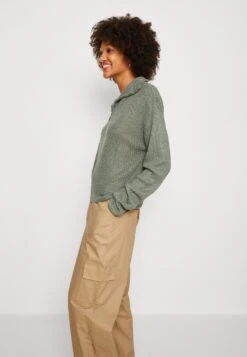 Even&Odd Pullover - Green -Even-Odd Boutique 172d337644ed43f39df1d6f4763cb658