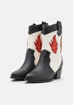 Even&Odd Santiags - Multi-Coloured -Even-Odd Boutique 20294e8f43e841bdb3e7d605e4086eac