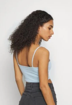 Débardeur - Light Blue 10 Débardeur - Light Blue -Even-Odd Boutique 26f7bd7660f747ac946111fd3f7671c7