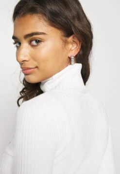 Even&Odd Pullover - White -Even-Odd Boutique 3a6b886338e14ea1bf9b57df4cf09537