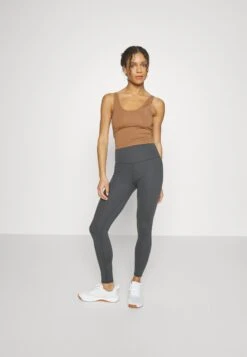 Débardeur - Light Brown -Even-Odd Boutique 4074357f68ce46faacdcfba97a02ba30