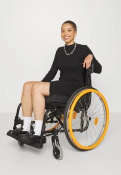 Even&Odd Jupe Crayon - Black -Even-Odd Boutique 4a8a87ca7fa248a7876853f254cda967