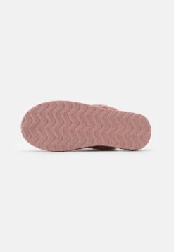 Even&Odd Chaussons - Pink -Even-Odd Boutique 5b013f3ce6d744fe996e204c6636533a