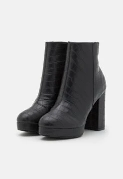 Even&Odd Bottines À Plateau - Black 10 Even&Odd Bottines À Plateau - Black -Even-Odd Boutique 5fd53a73f63b45c0aac8ec6a01140a08