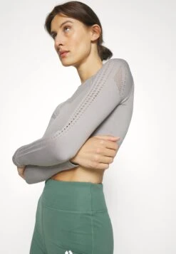 T-Shirt À Manches Longues - Grey -Even-Odd Boutique 608b99c46fcd46b3a04e205052f4506d