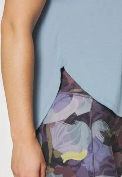 T-Shirt Basique - Blue-Grey -Even-Odd Boutique 66b0a5d48c8746d6926f4832fc8980fd