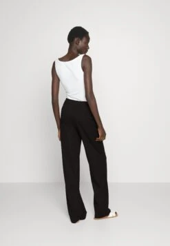 Business Casual Wide Legs With Front Pleats - Pantalon Classique - Black -Even-Odd Boutique 67b1db6d9e6f407a9a6639a04fb64a02