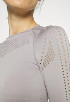 T-Shirt À Manches Longues - Grey -Even-Odd Boutique 6a3e4165175f40da9e6060318da8e1a1