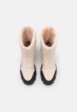 Bottes De Neige - Off-White 13 Bottes De Neige - Off-White -Even-Odd Boutique 71451728f7da4d629db4cdec76cee7a9