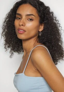 Débardeur - Light Blue 11 Débardeur - Light Blue -Even-Odd Boutique 7330c1a2a75a43549ce7781bbcb68b65