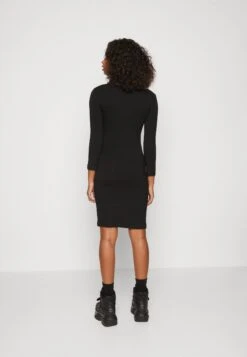 Even&Odd Square Neck Quarter Sleeves Bodycon Mini - Robe En Jersey - Black -Even-Odd Boutique 814c006c2f3e47ba9d50525dd4a29c20