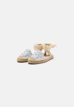 Even&Odd Disney D100 - Espadrilles - White -Even-Odd Boutique 864cfb2ef44d4146987666e129a7fa0a