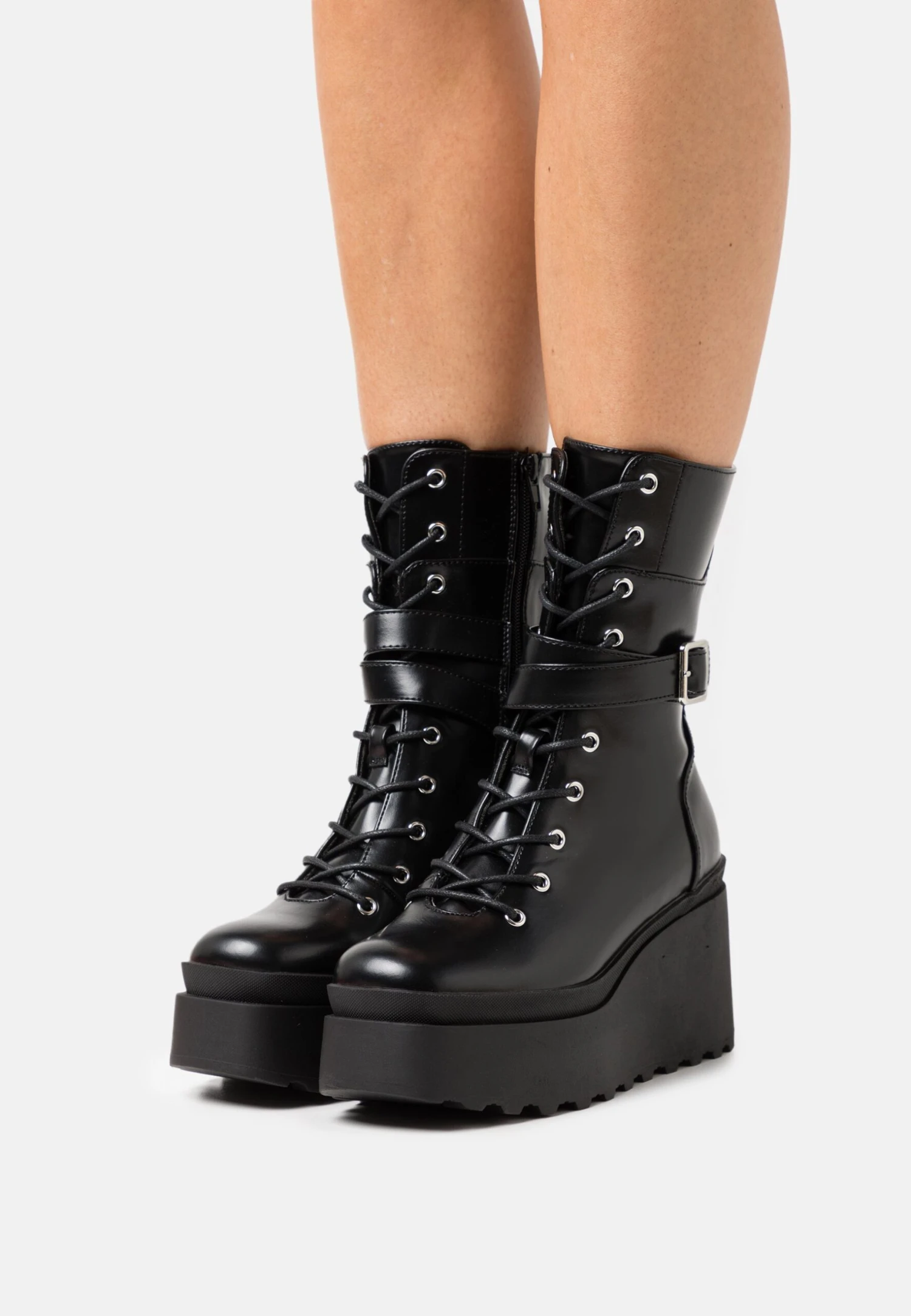 Bottines À Lacets - Black 3 Bottines À Lacets - Black