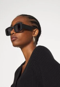 Even&Odd Gilet - Black -Even-Odd Boutique 8c670ef9bd59493d8e3f6b1cd11811ba