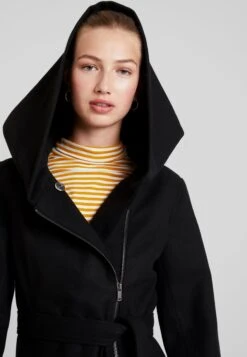 Even&Odd Manteau Court - Black -Even-Odd Boutique 8d36bd0350724564ba1f515620849e7e