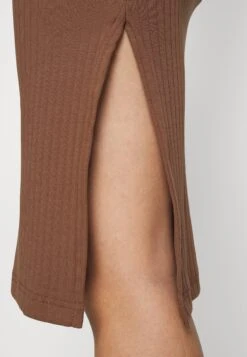 Pencil Skirt With Slit - Jupe Crayon - Brown -Even-Odd Boutique 954f7981835e476381a28023a09b166b