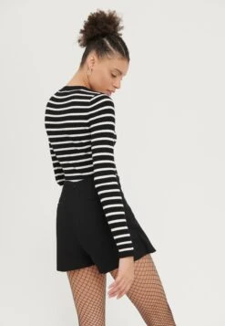 Even&Odd 2 Pack - Pullover - Black / Off-White 10 Even&Odd 2 Pack - Pullover - Black / Off-White -Even-Odd Boutique 975aa58e649a48bcba494a6646ed7e95