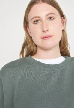 Even&Odd Sweatshirt - Green -Even-Odd Boutique 9a97f43bda64480698ab135423109999