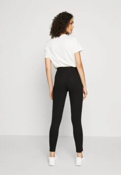 Even&Odd Zip Punto Leggings - Legging - Black -Even-Odd Boutique 9e51fb8d360943f3af898b28c34c2932