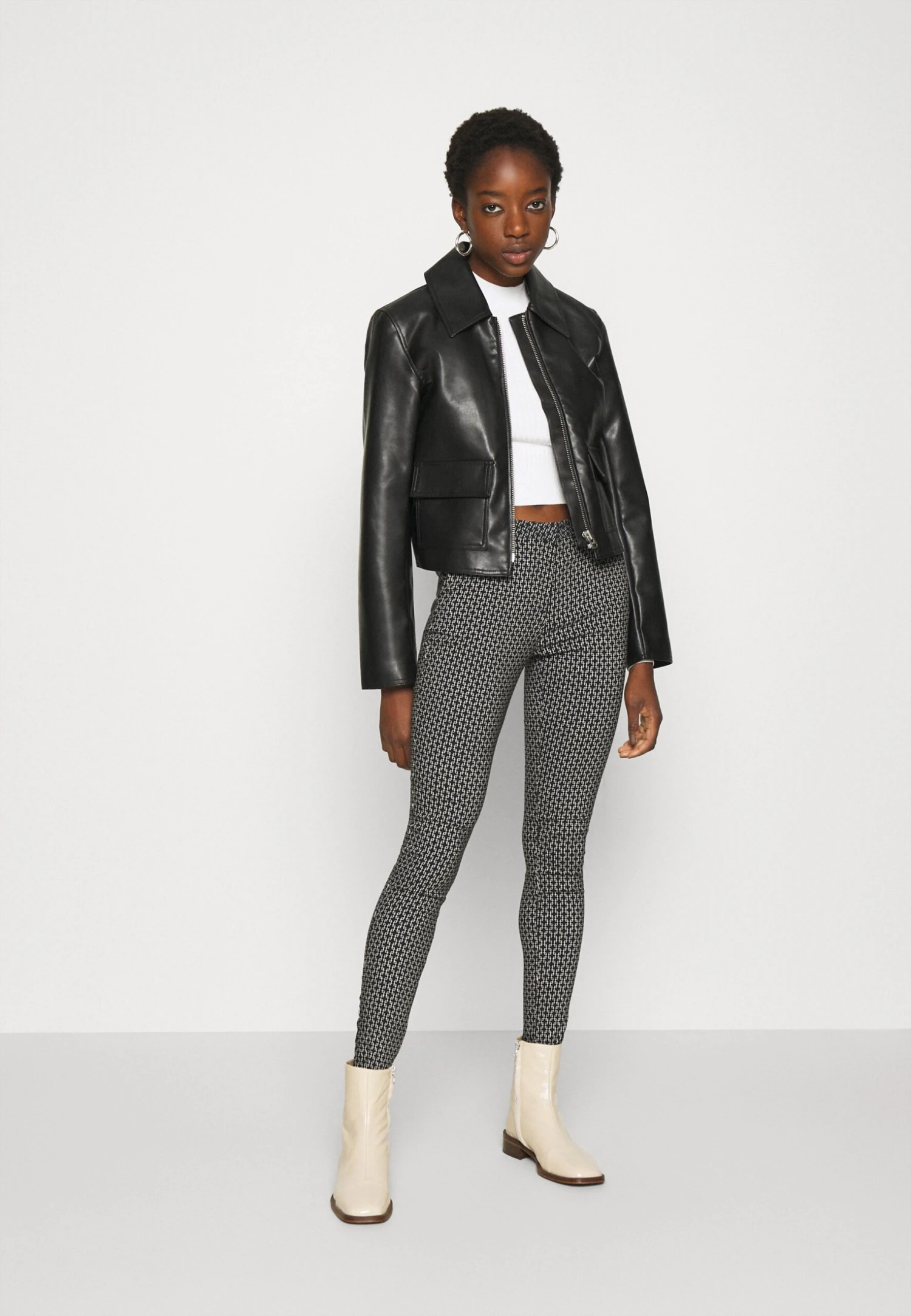 Even&Odd 2 Pack - Pullover - Black/White 4 Even&Odd 2 Pack - Pullover - Black/White â Image 2