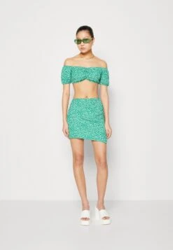 Even&Odd Short - Dark Green 9 Even&Odd Short - Dark Green -Even-Odd Boutique c6311110db8f4d52b8b2951e01dd5298