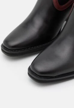 Even&Odd Santiags - Black 13 Even&Odd Santiags - Black -Even-Odd Boutique cba8ef871d16416b821ac8ed07d111d8