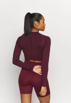 T-Shirt À Manches Longues - Bordeaux -Even-Odd Boutique d6cd2e5ebf424e6bb05193c9f5f5f646