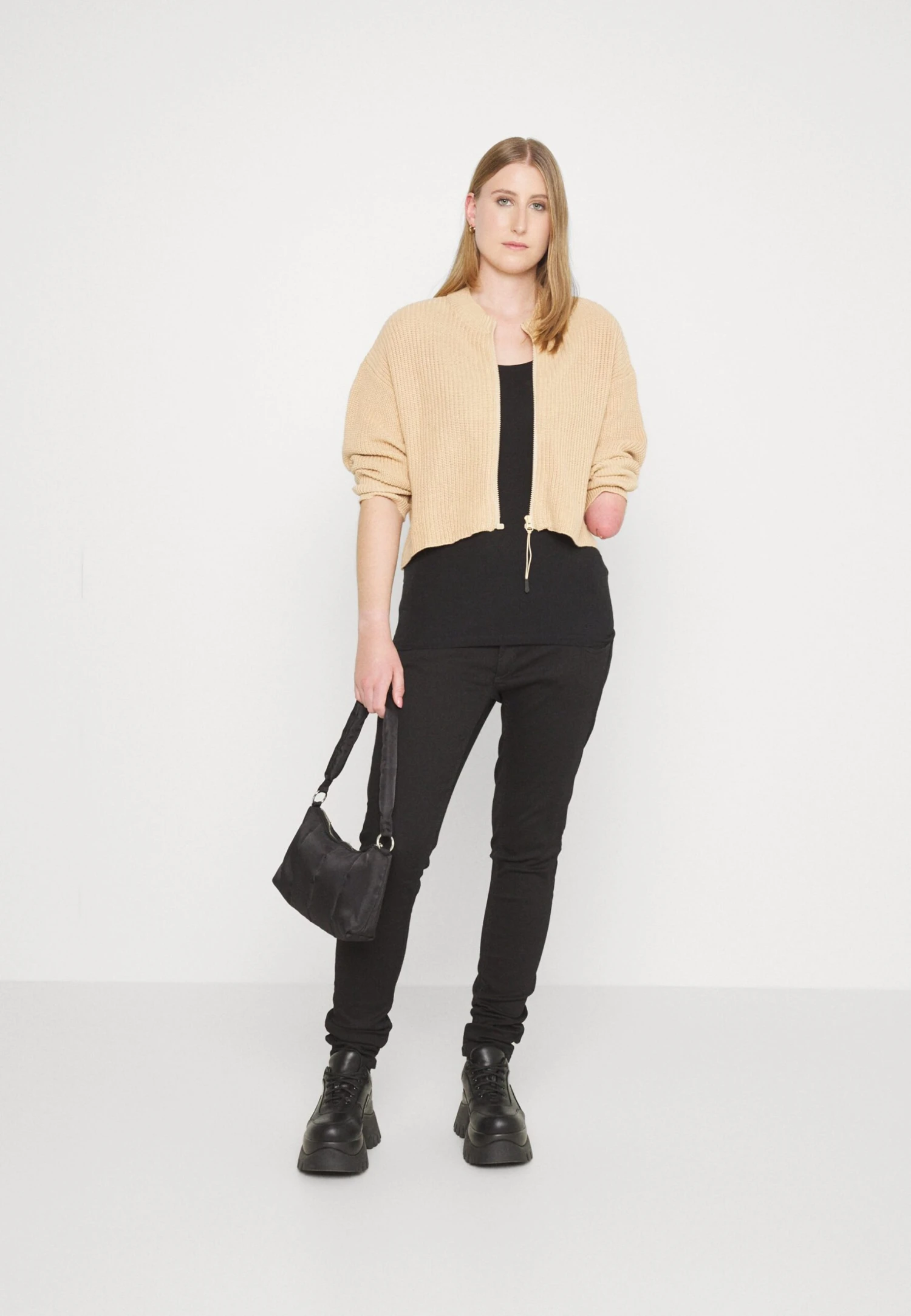 Even&Odd Jean Slim - Black Denim 7 Even&Odd Jean Slim - Black Denim – Image 5