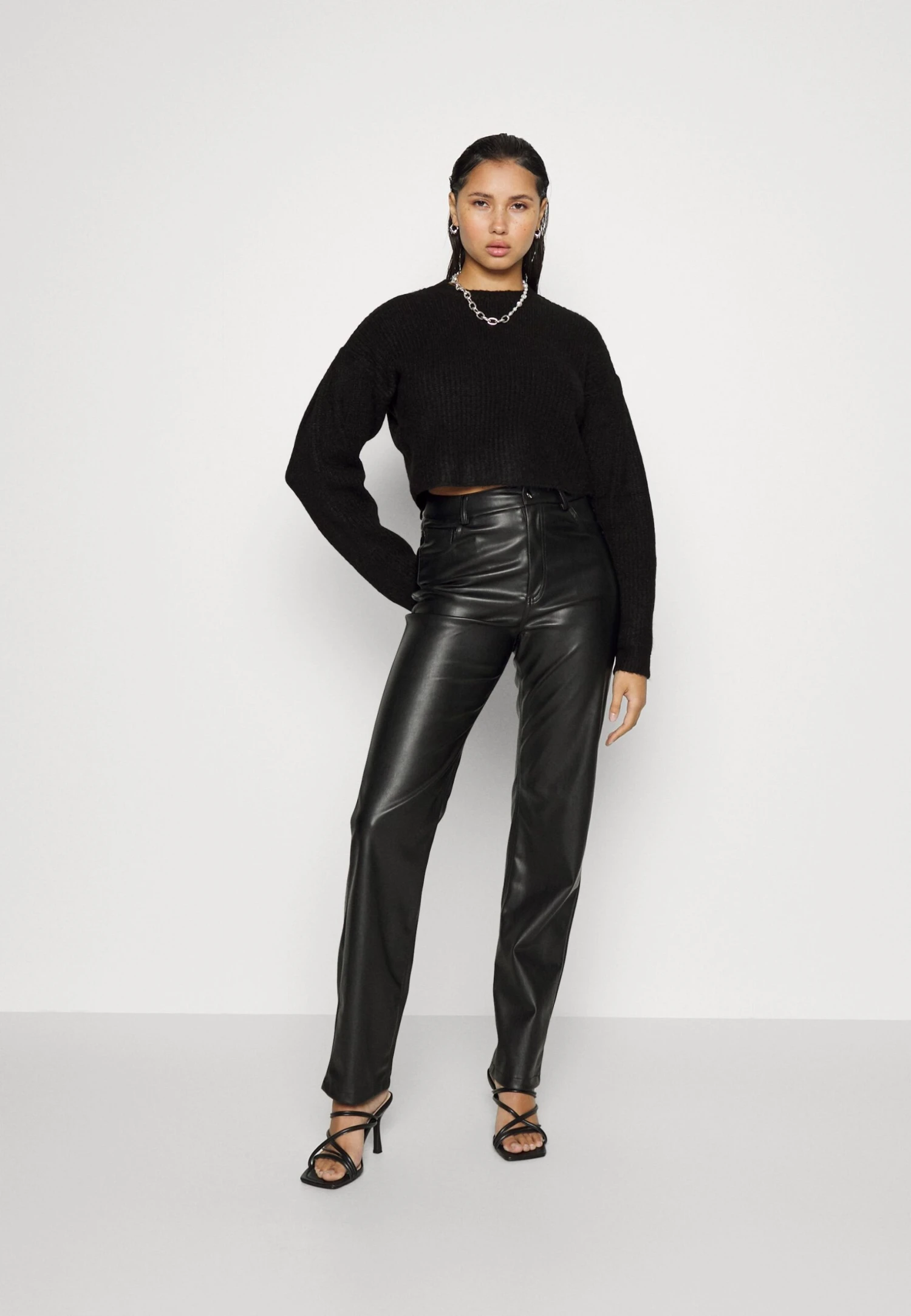 Even&Odd Pullover - Black 4 Even&Odd Pullover - Black â Image 2