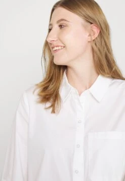 Even&Odd Blouse - White 22 Even&Odd Blouse - White -Even-Odd Boutique fd76a8dda5cd4a15bce02082093c47a5