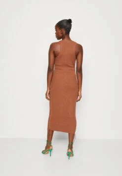 Even&Odd Robe Pull - Brown 10 Even&Odd Robe Pull - Brown -Even-Odd Boutique ff73b83687d6443d83224aa11fed76be