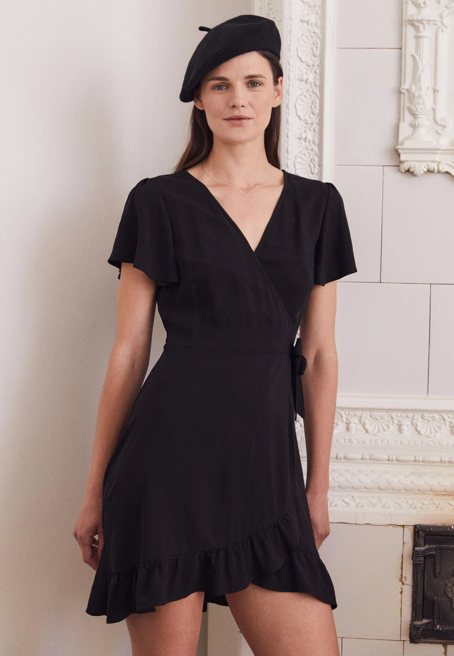 Even&Odd Robe De Jour - Black 3 Even&Odd Robe De Jour - Black